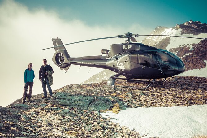 Queenstown Memories Helicopter Flight - Seeing the Remarkables and the lake from above (and why it’s worth leaving the road)