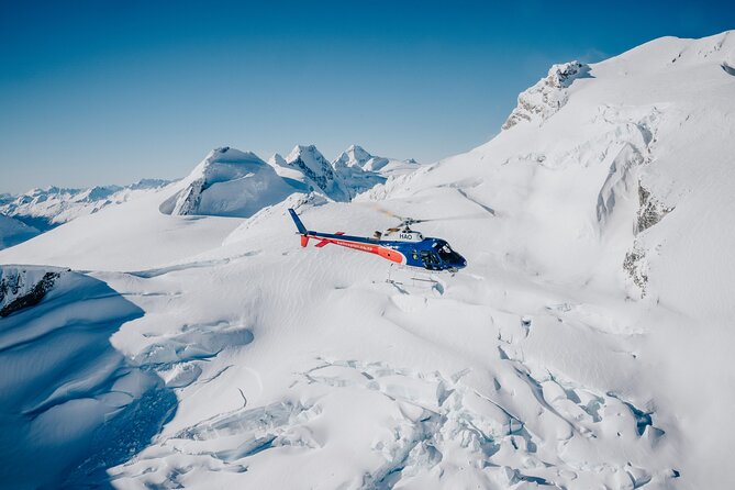 Queenstown: Southern Glacier 50-Minute Helicopter Flight - The route above Queenstown: Lake Wakatipu, the Rees and Dart rivers, and peaks on peaks