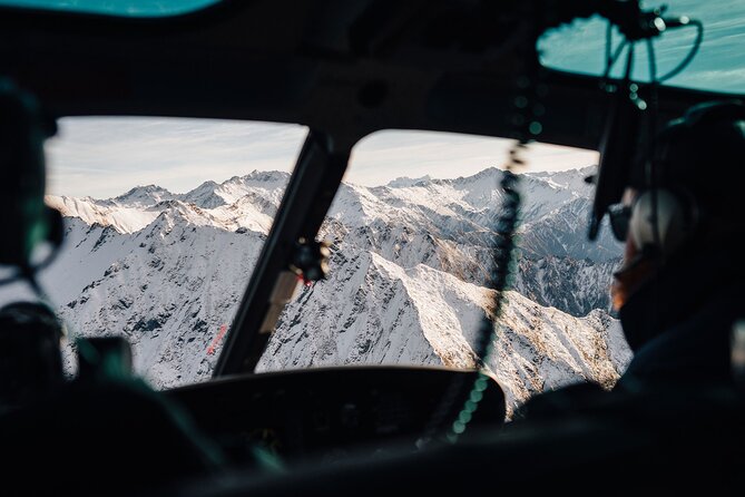 Queenstown: Southern Glacier 50-Minute Helicopter Flight - Photo reality check: you’ll want gloves, but also a plan for sharing