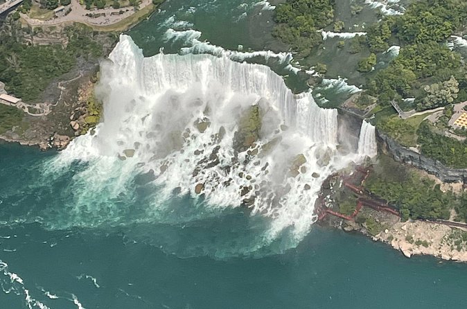 Rainbow Air Helicopter Tours over Niagara Falls 2025 - Safety comfort and the 300 lb per-passenger limit