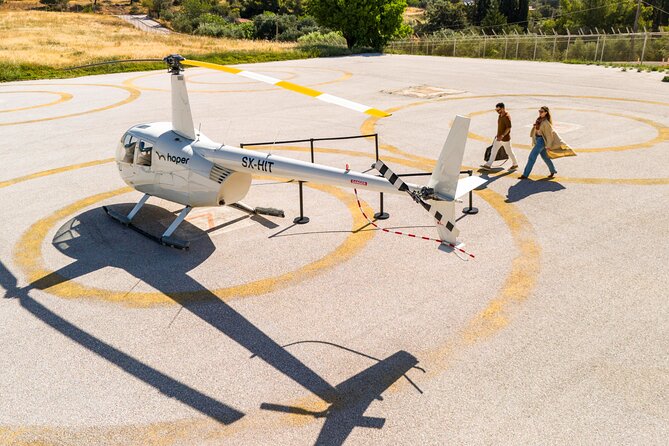 Santorini 360: Helicopter Ride, Must-See Sights & Wine Tasting - The Santorini helicopter flight: 20 minutes of perspective
