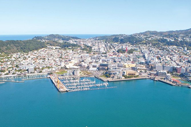 Scenic Wellington Helicopter Flight - The 9-Minute Flight: How the Landmark Views Usually Land