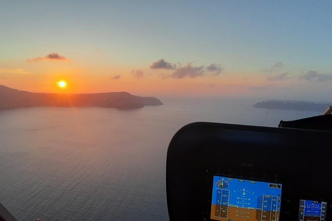 Shared Helicopter Tour Santorini 20 minutes - 2 passengers - Thira from the air: caldera views without the walking