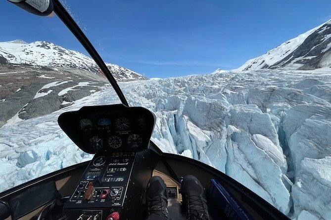 The Glacier Helicopter Sightseeing Tour - Headsets included: why sound matters in a small helicopter group