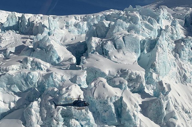 The Sea to Sky Helicopter Sightseeing Tour - Pilot Explanations and the Small-Group Advantage