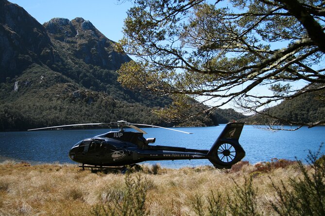 The Ultimate Milford Sound Experience by Helicopter from Queenstown - Flying from Queenstown to Fiordland the fast way