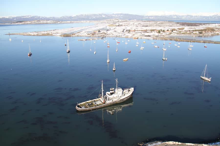 Ushuaia: Heart of the Andes Scenic Helicopter Adventure - Carbajal peat bogs and Nothofagus: why the seasons matter from the air