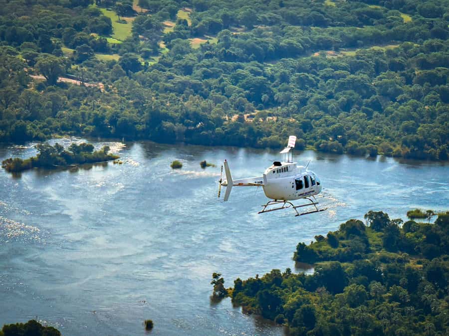 Victoria Falls:Explore the Zambezi Helicopter Experience - The 22 minutes over Victoria Falls: seeing Mosi oa Tunya in full scale