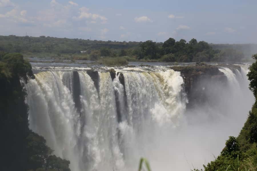 Victoria Falls Private Tour with Lunch & Helicopter Flight - Helicopter Flight (13–15 Minutes): What You Gain Up Above