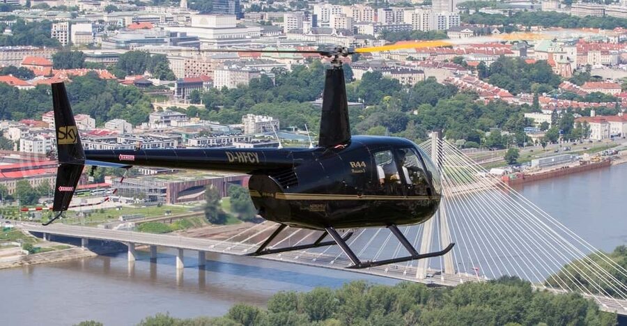 Warsaw: Helicopter Private Tour - From your hotel to Konstancin-Jeziorna: a smooth start matters