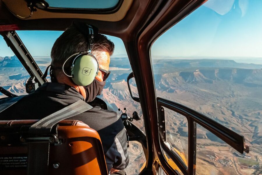 Zion National Park: 10- or 20-Minute Scenic Helicopter Tour - What you’ll see: Virgin River valley, West Temple views, and Crater Hill